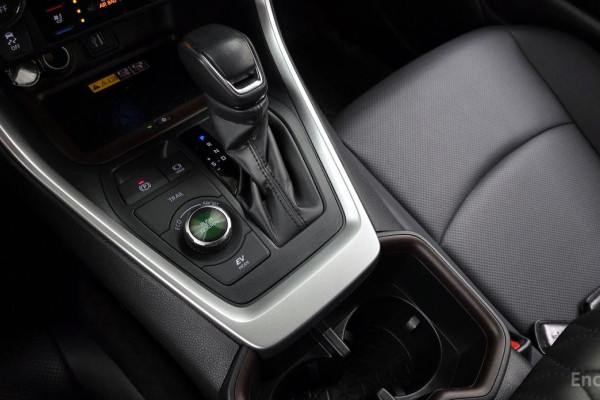 2023 Toyota RAV4 с пробегом 35 601 км