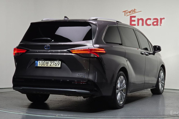 2022 Toyota Sienna с пробегом 72 166 км