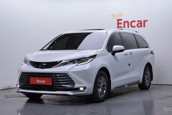 2022 Toyota Sienna с пробегом 27 073 км