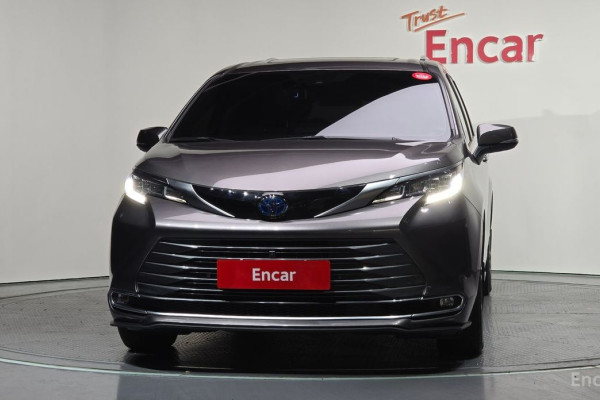 2022 Toyota Sienna с пробегом 72 166 км