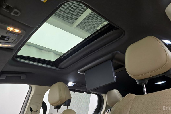 2022 Toyota Sienna с пробегом 72 166 км