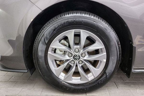 2022 Toyota Sienna с пробегом 25 861 км