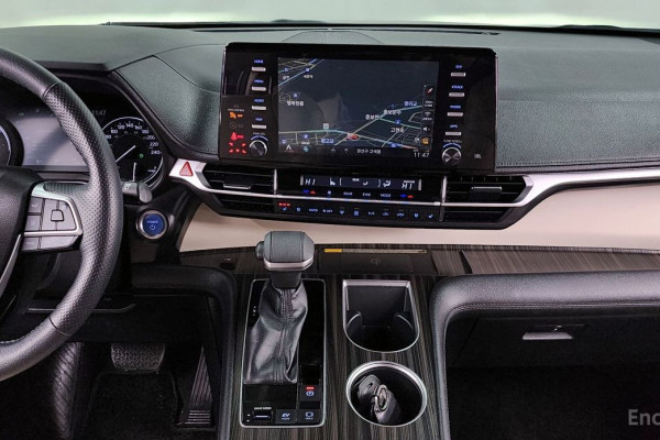 2022 Toyota Sienna с пробегом 25 861 км