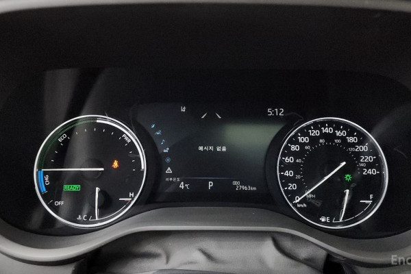 2023 Toyota Sienna с пробегом 27 963 км