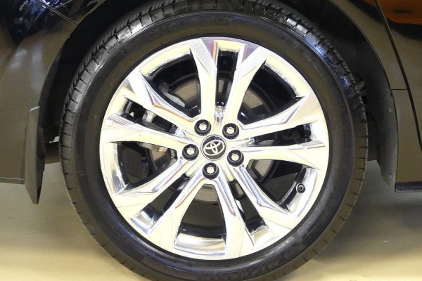 2023 Toyota Sienna с пробегом 30 331 км