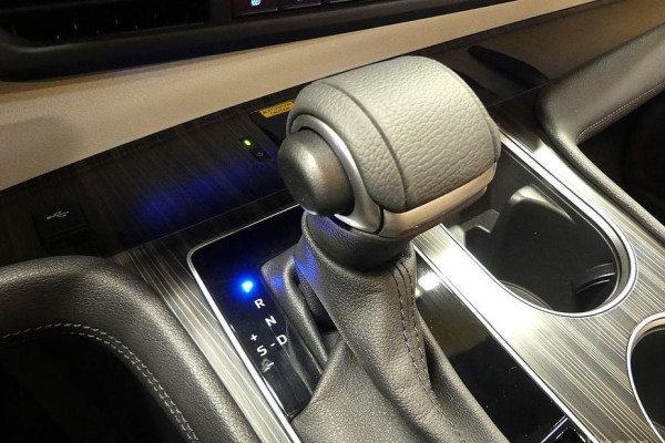 2023 Toyota Sienna с пробегом 30 331 км