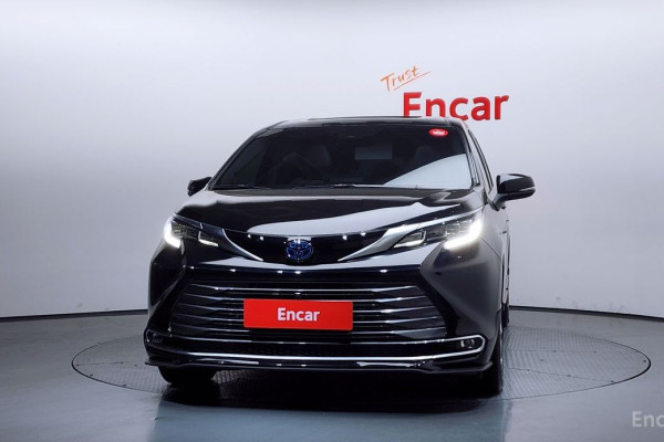 2022 Toyota Sienna с пробегом 10 397 км