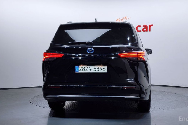 2022 Toyota Sienna с пробегом 10 397 км