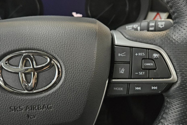 2021 Toyota Sienna с пробегом 96 198 км