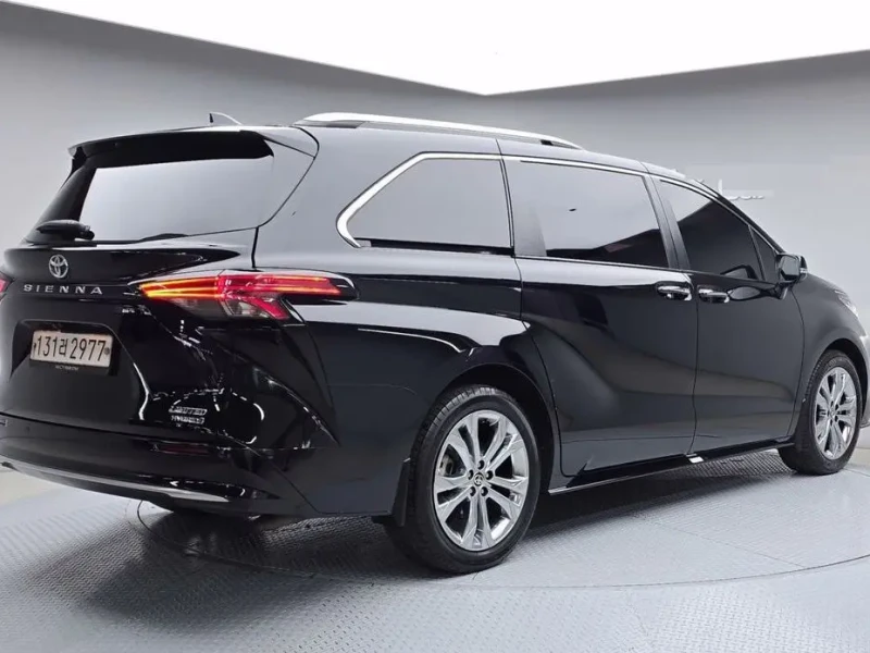 2022 Toyota Sienna с пробегом 71 177 км