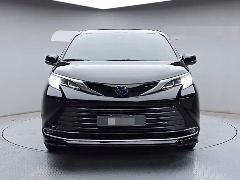 2022 Toyota Sienna с пробегом 71 177 км