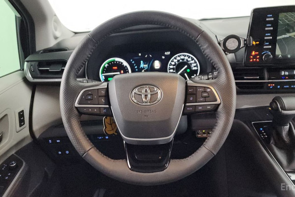 2022 Toyota Sienna с пробегом 10 397 км
