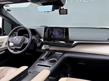 2022 Toyota Sienna с пробегом 71 177 км