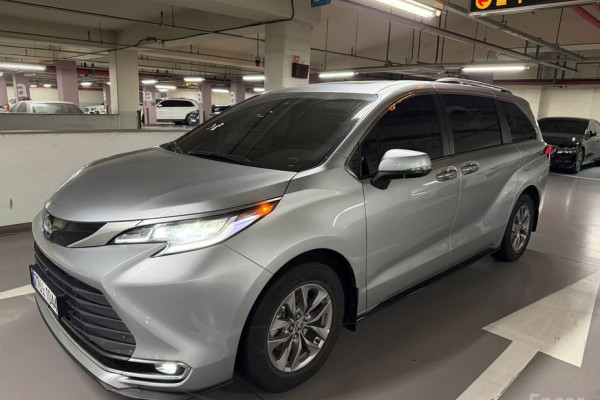2022 Toyota Sienna с пробегом 46 500 км