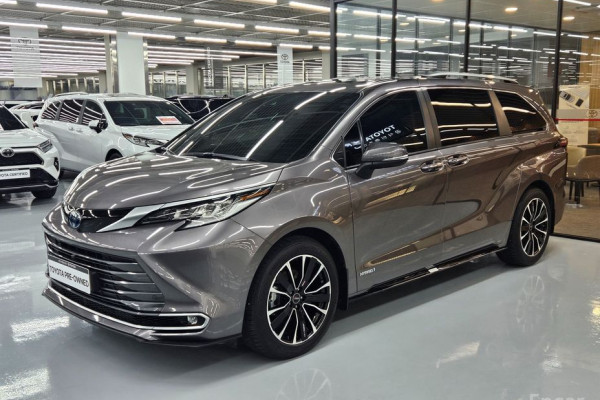 2021 Toyota Sienna с пробегом 96 198 км