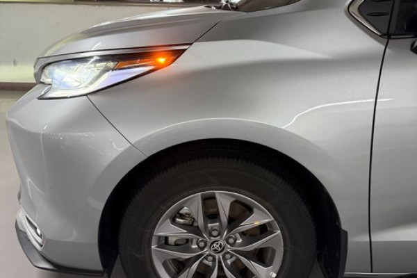 2022 Toyota Sienna с пробегом 46 500 км