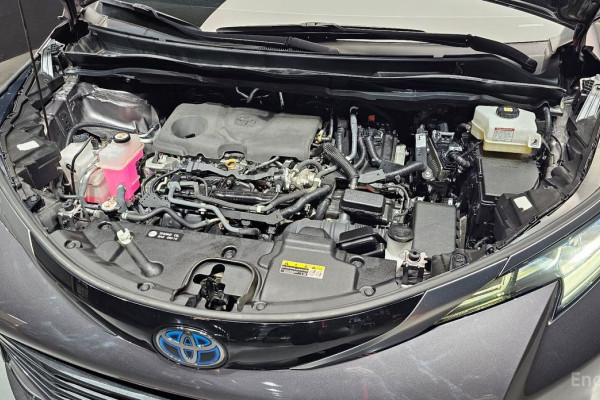 2022 Toyota Sienna с пробегом 83 568 км