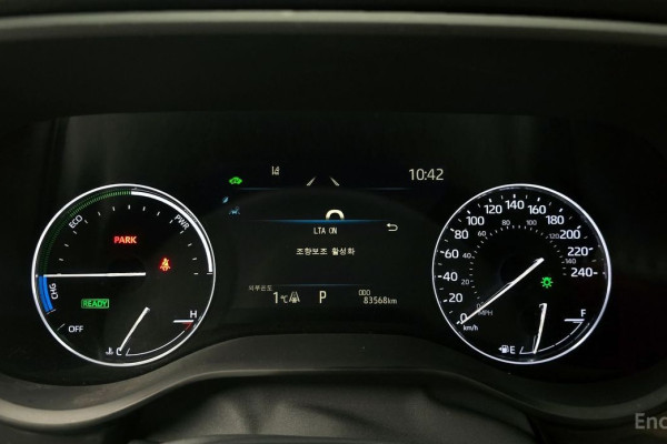 2022 Toyota Sienna с пробегом 83 568 км