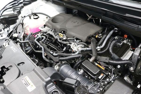 2023 Toyota Sienna с пробегом 33 945 км