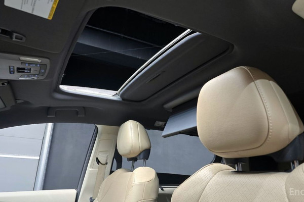 2022 Toyota Sienna с пробегом 83 568 км