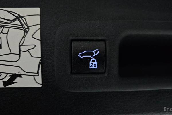 2022 Toyota Sienna с пробегом 83 568 км