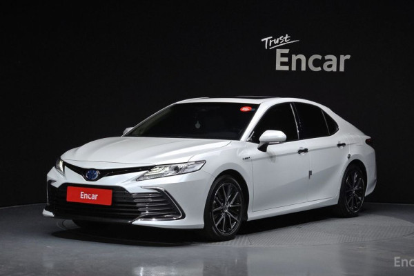2023 Toyota Camry с пробегом 46 718 км