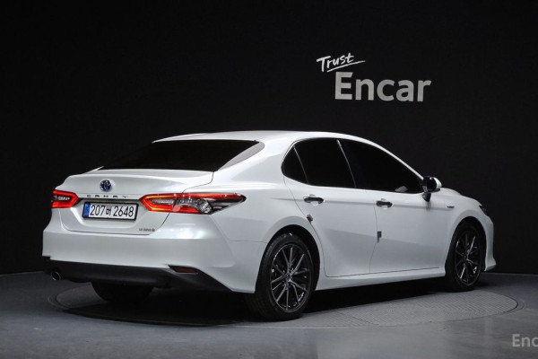 2023 Toyota Camry с пробегом 46 718 км