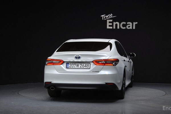 2023 Toyota Camry с пробегом 46 718 км