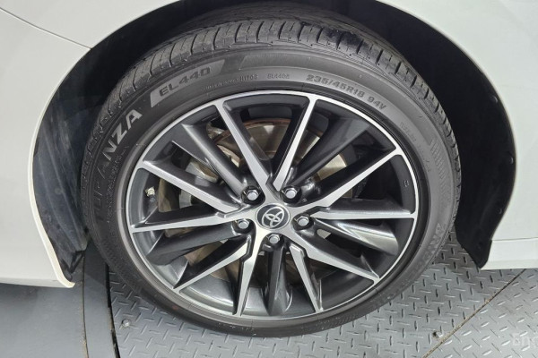 2023 Toyota Camry с пробегом 46 718 км