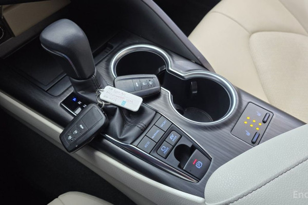 2023 Toyota Camry с пробегом 46 718 км