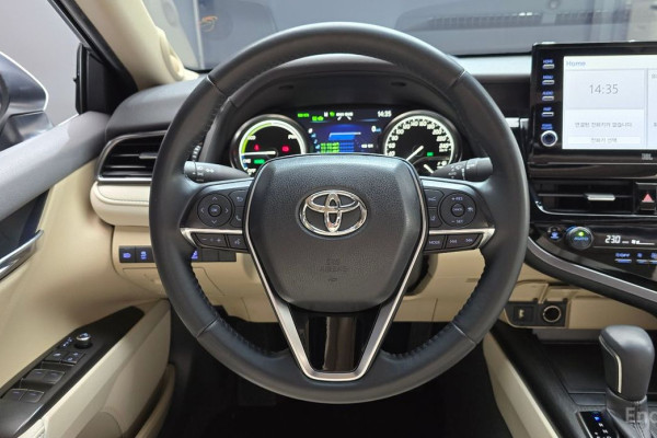 2023 Toyota Camry с пробегом 46 718 км