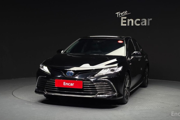 2023 Toyota Camry с пробегом 10 966 км