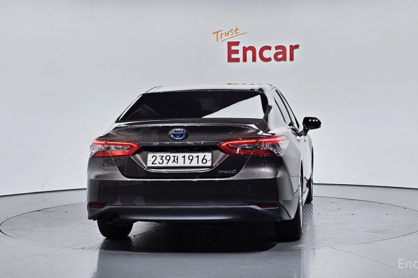 2022 Toyota Camry с пробегом 85 030 км