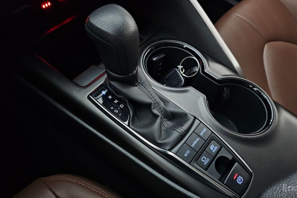 2022 Toyota Camry с пробегом 85 030 км