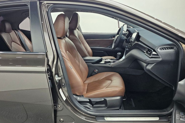 2022 Toyota Camry с пробегом 85 030 км