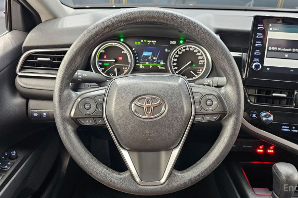 2022 Toyota Camry с пробегом 85 030 км