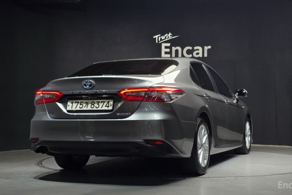 2022 Toyota Camry с пробегом 20 379 км