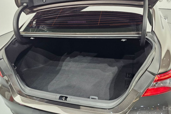 2022 Toyota Camry с пробегом 85 030 км