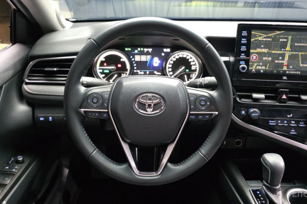 2023 Toyota Camry с пробегом 10 966 км