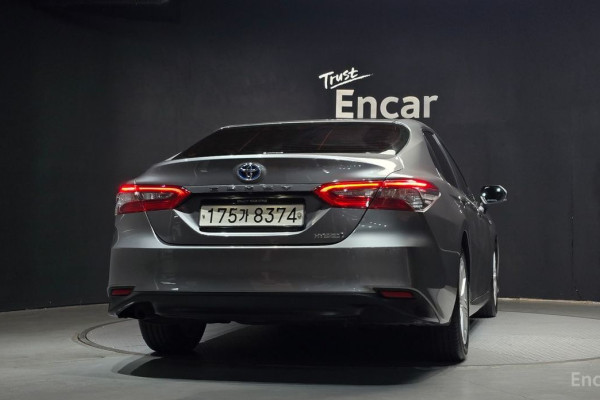 2022 Toyota Camry с пробегом 20 379 км