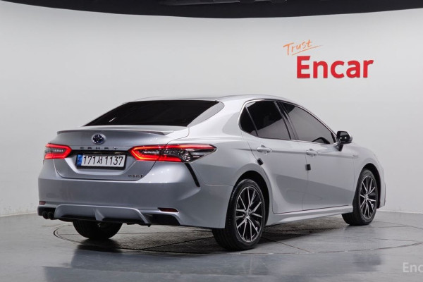 2021 Toyota Camry с пробегом 50 659 км