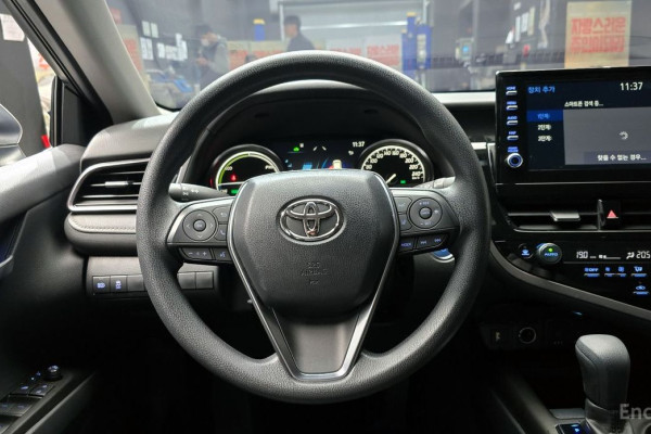 2022 Toyota Camry с пробегом 20 379 км