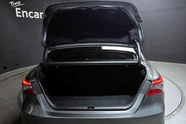 2022 Toyota Camry с пробегом 20 379 км