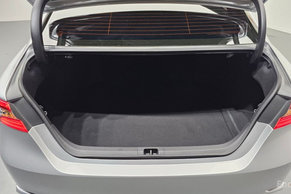 2021 Toyota Camry с пробегом 50 659 км