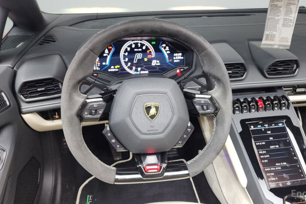 2023 Lamborghini Huracán с пробегом 18 921 км