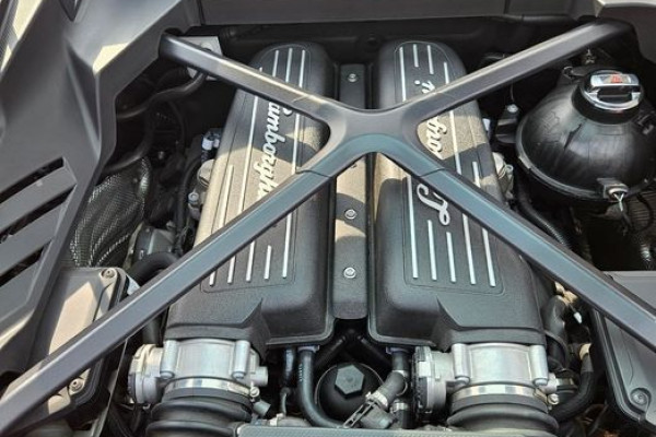 2020 Lamborghini Huracán с пробегом 18 000 км