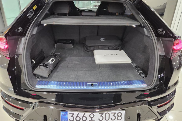 2025 Lamborghini Urus с пробегом 58 км