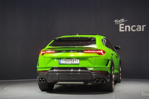 2024 Lamborghini Urus с пробегом 15 483 км