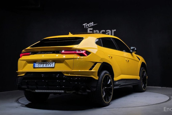 2024 Lamborghini Urus с пробегом 3 395 км