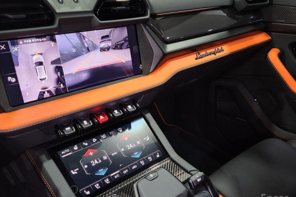 2025 Lamborghini Urus с пробегом 58 км